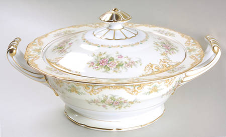 Bevan Round Covered Vegetable