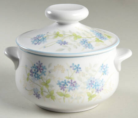 Bewitch 1.25 Qt Round Covered Casserole