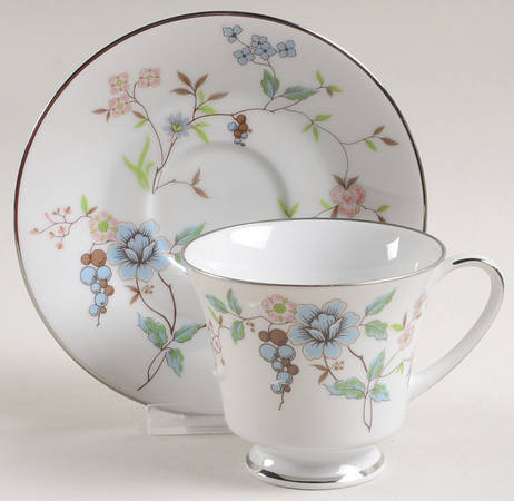 Biltmore Footed Cup & Saucer Set