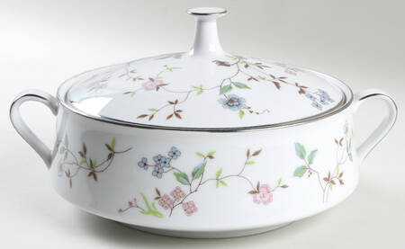 Biltmore Round Covered Vegetable