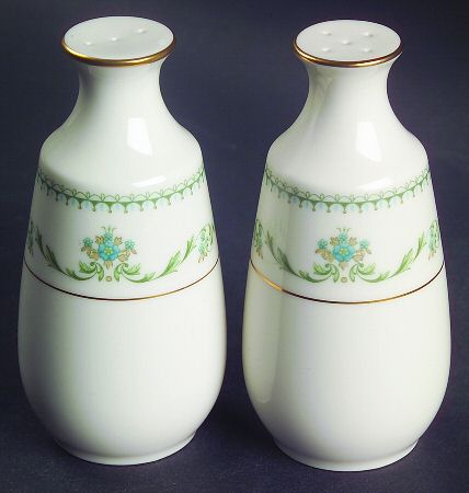 Blakesley Salt & Pepper Set