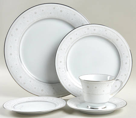 Blanche 5 Piece Place Setting