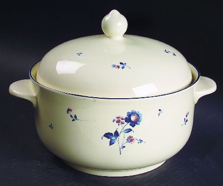 Blue Chintz 2 Qt Round Covered Casserole