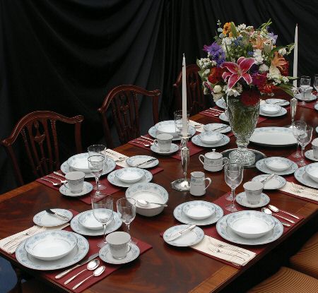 Blue Hill 61 Piece Estate Set