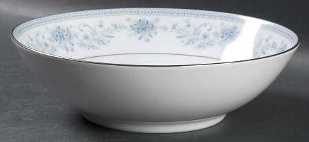 Blue Hill 8" Round Vegetable Bowl