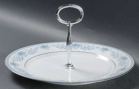 Blue Hill Round Serving Plate with Handle (DP)