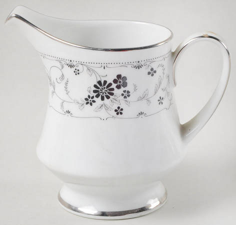 Black Lace Creamer
