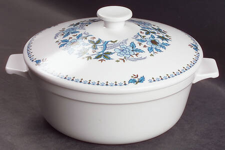 Blue Moon 2.5 Qt Round Covered Casserole
