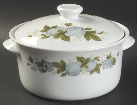 Blue Orchard 1.25 Qt Round Covered Casserole