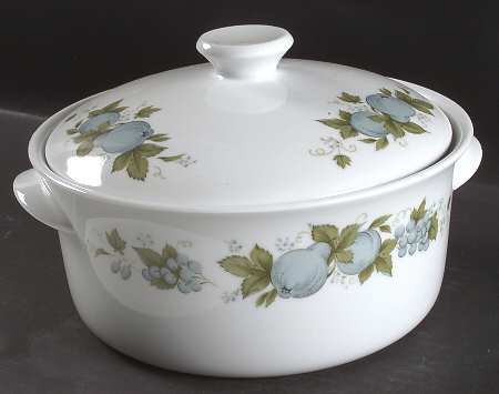 Blue Orchard 2 Qt Round Covered Casserole