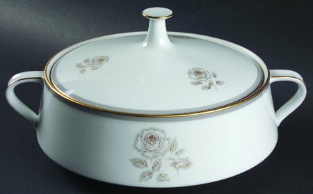 Blair Rose Round Covered Vegetable