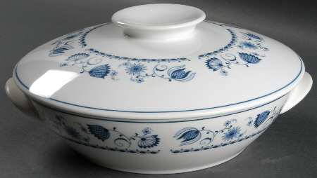 Blue Rhapsody 1.5 Qt Round Covered Casserole
