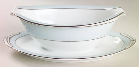 Bluedale Gravy Boat with Attached Underplate
