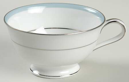 Bluemere Footed Cup