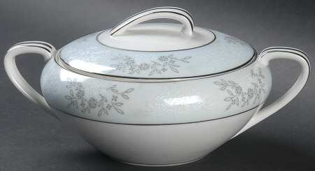 Blueridge Sugar Bowl & Lid