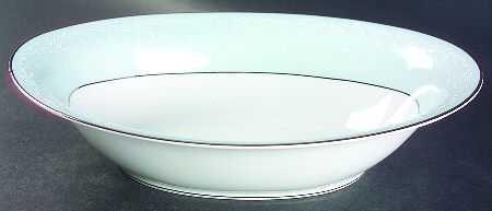 Bluetta 10" Oval Vegetable Bowl
