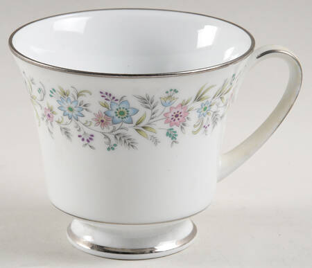Blythe Footed Cup