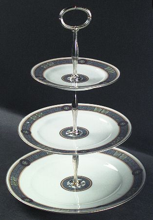 Boliska 13 7/8"-14 1/4" 3-Tiered Serving Tray(DP,SP,BB) HC