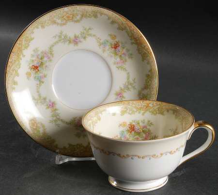 Bolero Footed Cup & Saucer Set