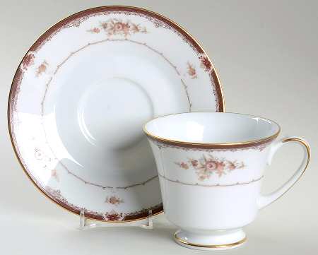 Bordeaux Footed Cup & Saucer Set
