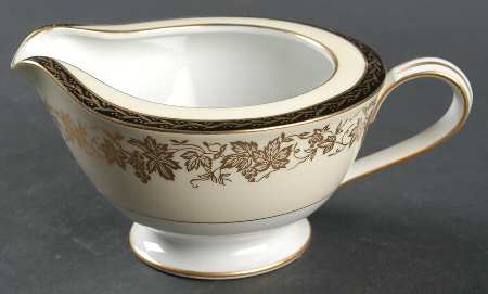 Bordeaux Creamer