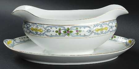 Bordeaux Gravy Boat with Attached Underplate