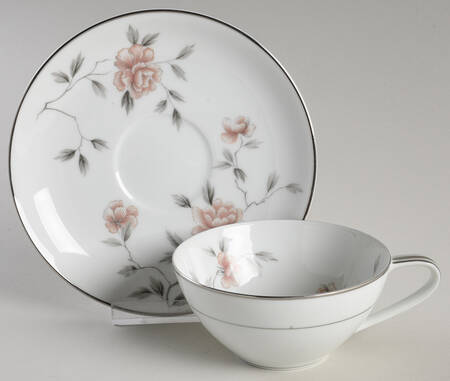 Botan Flat Cup & Saucer Set