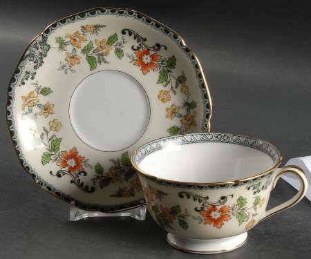 Brangane Footed Cup & Saucer Set