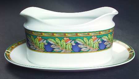 Brandywine Gravy Boat with Attached Underplate