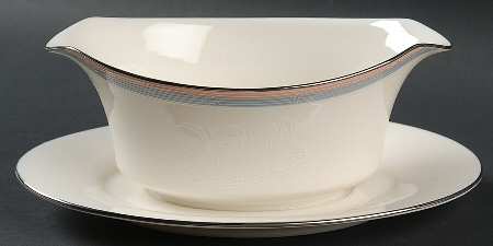 Breathless Gravy Boat with Attached Underplate
