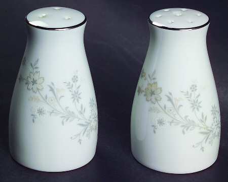 Breeze Salt & Pepper Set
