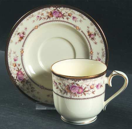 Brently Footed Cup & Saucer Set