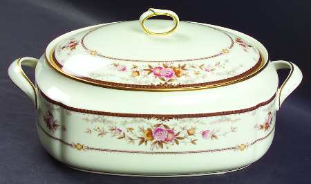 Brently Oval Covered Vegetable