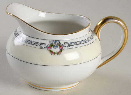 Briarcliffe Creamer