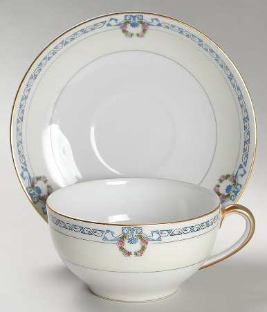 Briarcliffe Flat Cup & Saucer Set