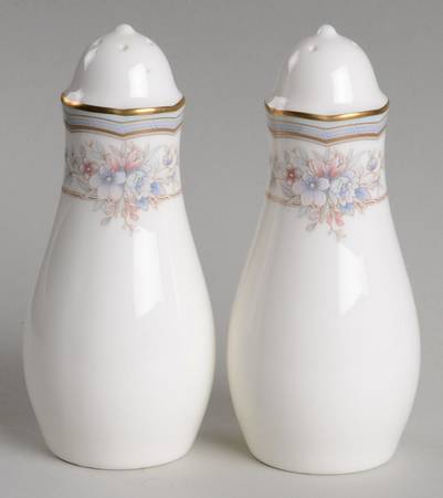 Bridgehampton Salt & Pepper Set