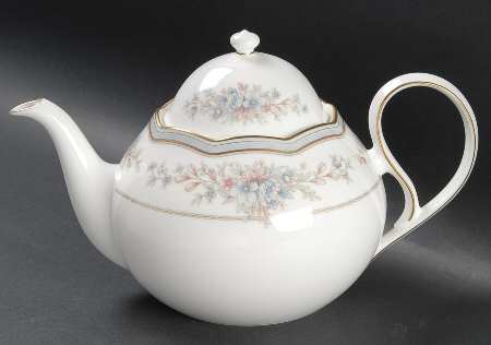 Bridgehampton Teapot & Lid