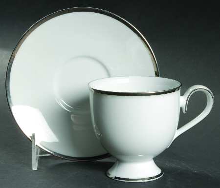 Brigette Footed Cup & Saucer Set