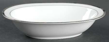Brigette 10" Oval Vegetable Bowl