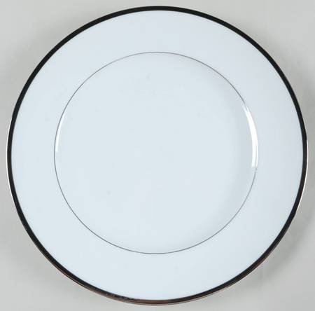 Brigette 12" Chop Plate (Round Platter)