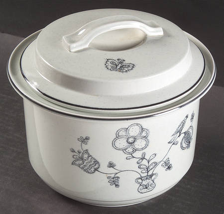 Bristol 2.5 Qt Round Covered Casserole