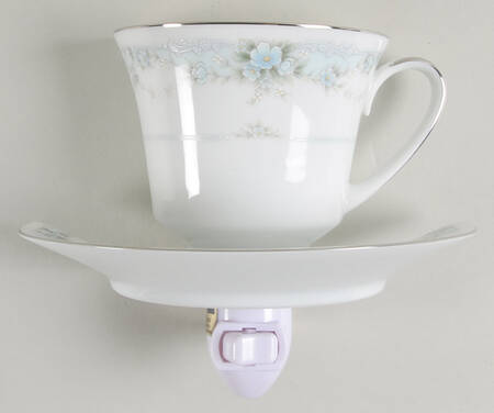 Brookfield 4 3/8"-4 5/8" Night Light/Cup & Saucer HC