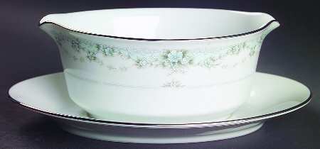 Brookfield Gravy Boat with Attached Underplate