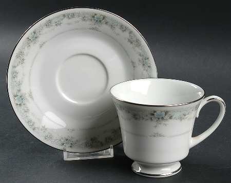 Brookfield Footed Cup & Saucer Set