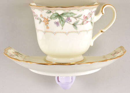 Brookhollow 4 3/8"-4 5/8" Night Light/Cup & Saucer HC