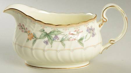 Brookhollow Gravy Boat