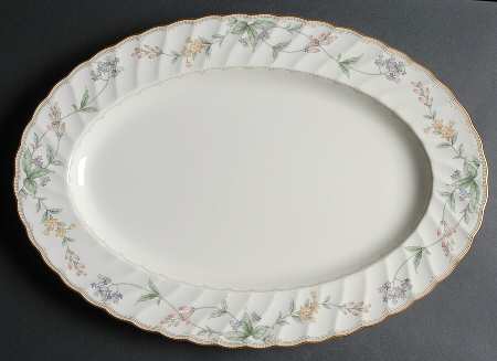 Brookhollow 16" Oval Serving Platter