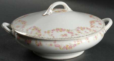 Bridal Rose Round Covered Vegetable