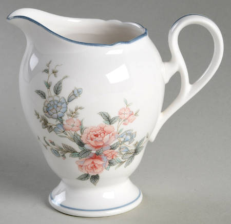Brighton Springs Creamer