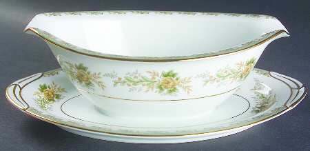 Brunswick Gravy Boat with Attached Underplate